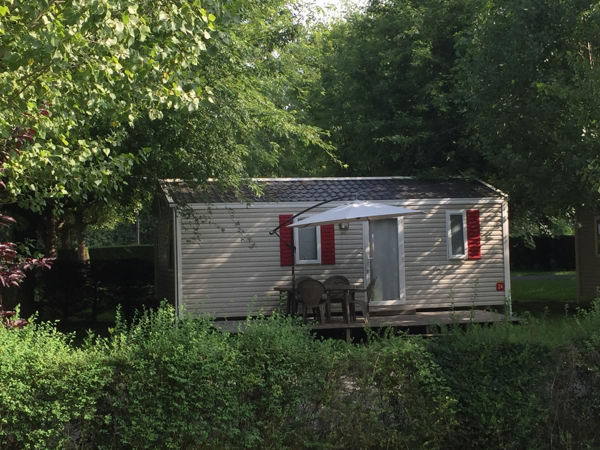 La Ferme Des 4 Chenes Hotel Urt Exterior photo